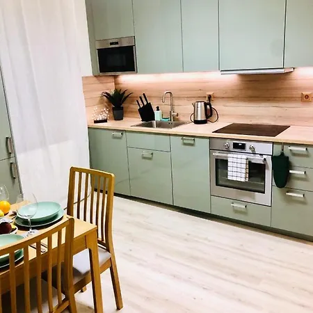 Bond Location Air Conditioned * Bratislava