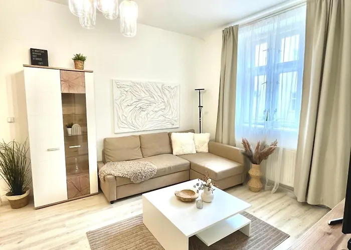 Bond Location Air Conditioned